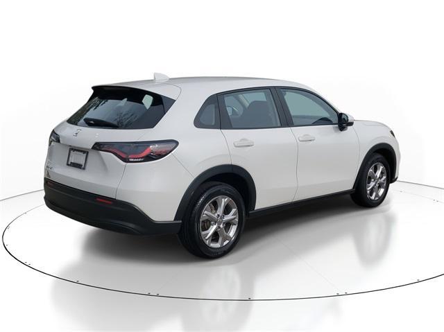 2023 honda hr-v lx