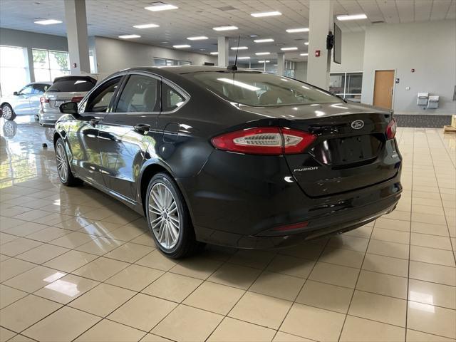 2016 ford fusion se