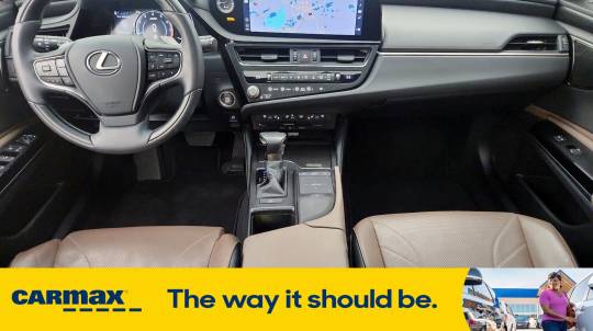 2022 Lexus ES