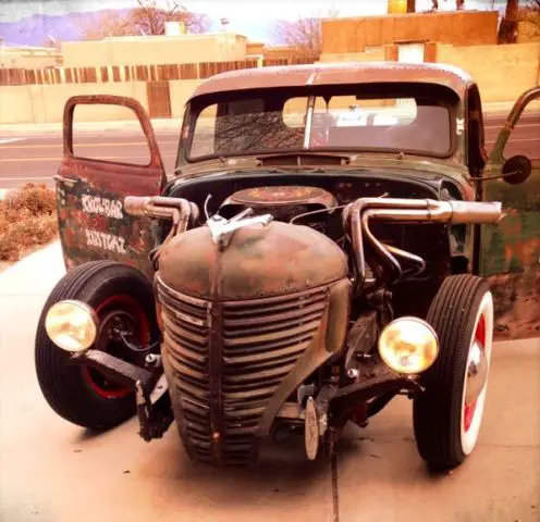 1952 chevy rat truck