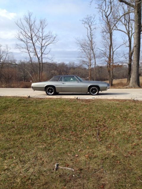 1967 thunderbird