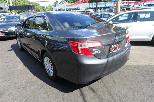 2012 toyota camry hybrid le