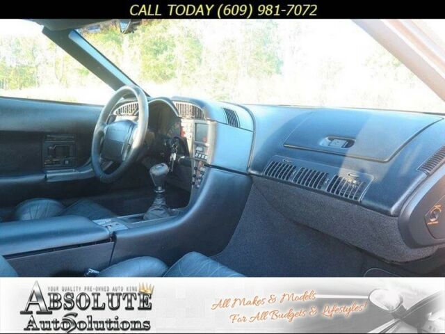 1991 chevrolet corvette base 2dr hatchback