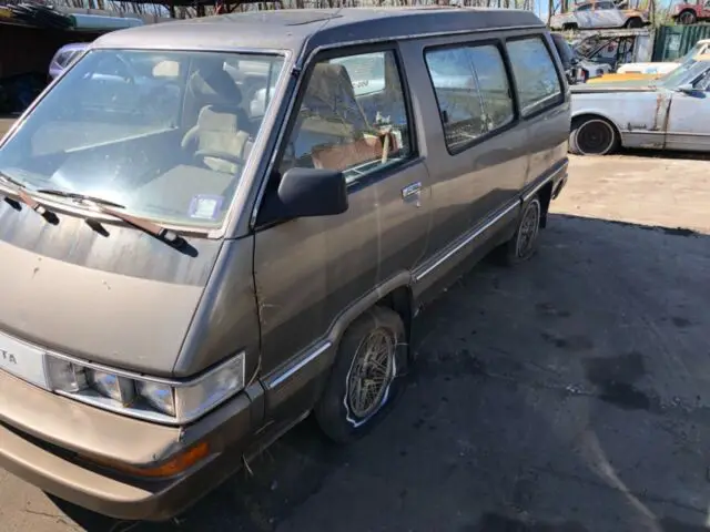 1986 toyota van wagon le rare 87k 1 owner