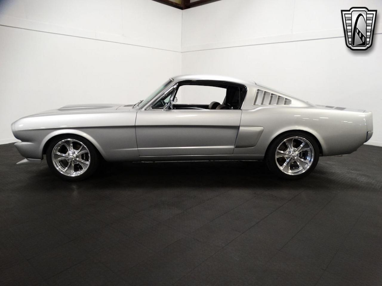 1965 ford mustang