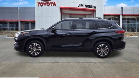 2021 toyota highlander xle