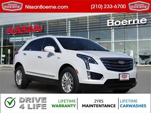 2017 cadillac xt5 base