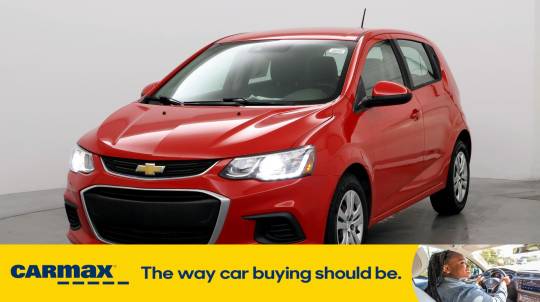 2020 chevrolet sonic 5dr hb lt w/1fl