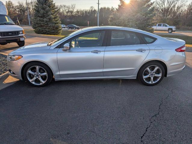 2015 ford fusion se