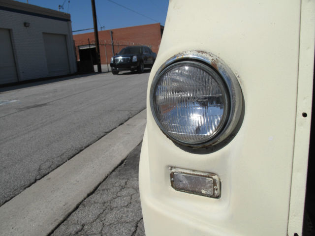 1954 international harvester metro van , bread , milk truck