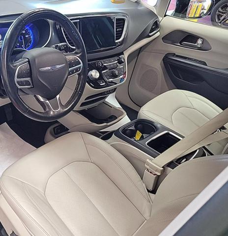 2021 chrysler pacifica touring-l
