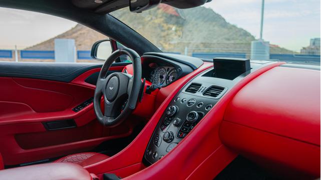 2014 aston martin vanquish base