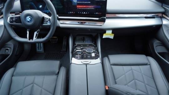 2024 BMW i5 m60