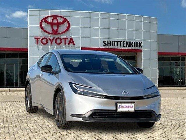 2024 toyota prius four