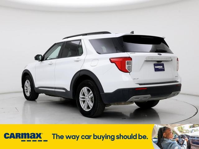 2023 ford explorer xlt