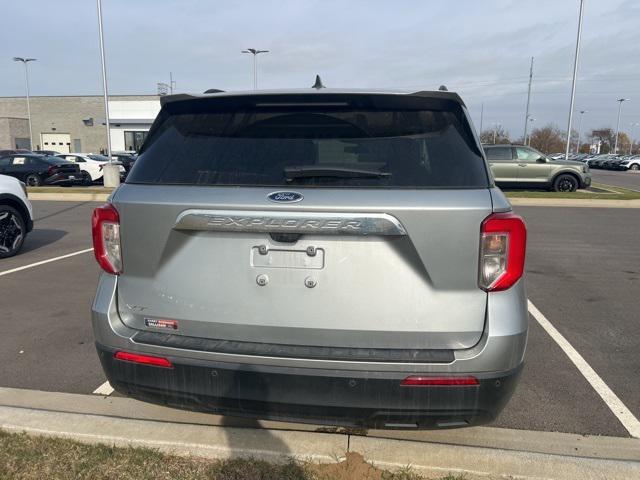 2023 ford explorer xlt