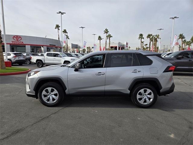 2022 toyota rav4 le