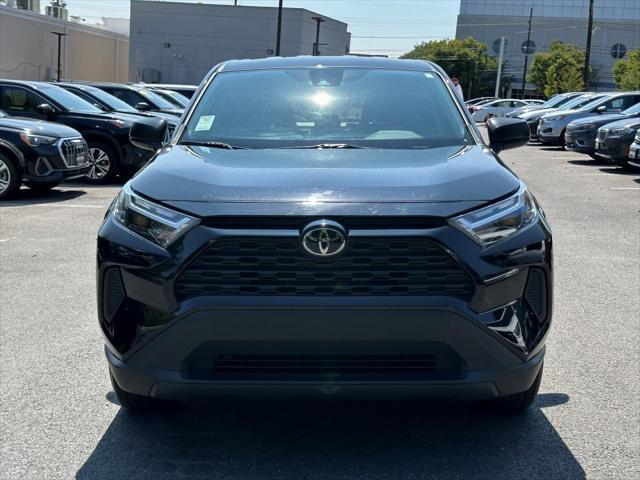 2023 toyota rav4 le
