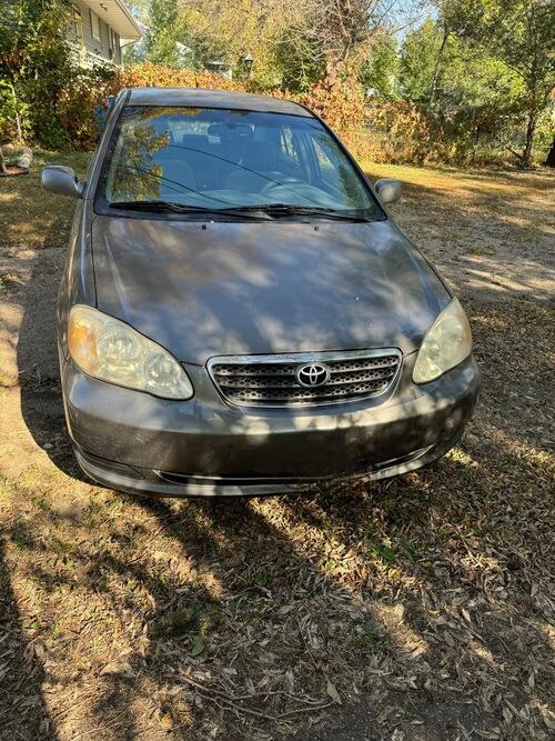 2006 toyota corolla le. clean interior! 2nd owner! all highway miles! gets