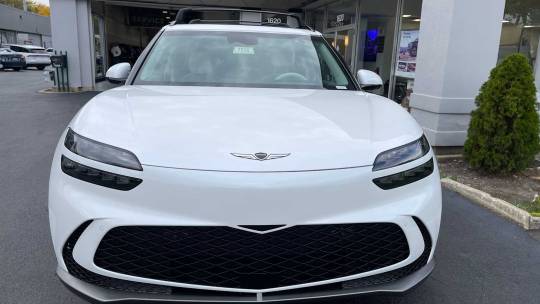 2025 Genesis GV60