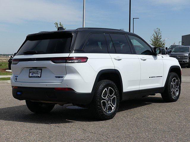 2024 jeep grand cherokee 4xe trailhawk