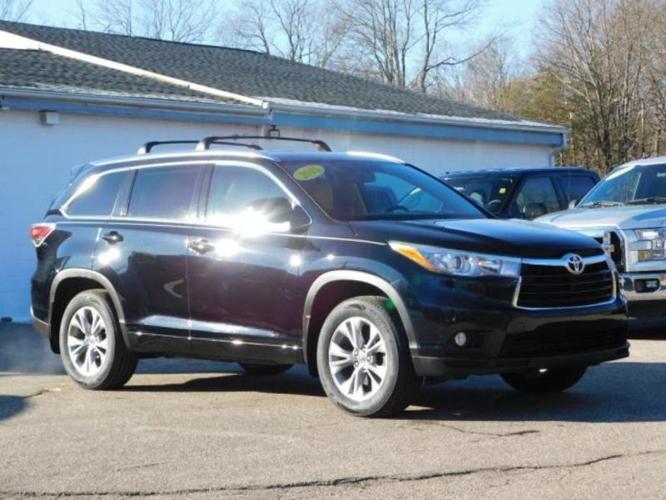 2015 toyota highlander xle awd xle 4dr suv for sale in cheshire, connecticut