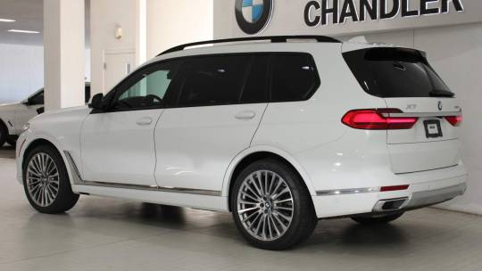 2021 BMW X7