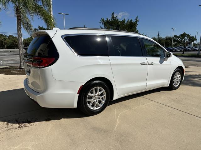 2022 chrysler pacifica touring l