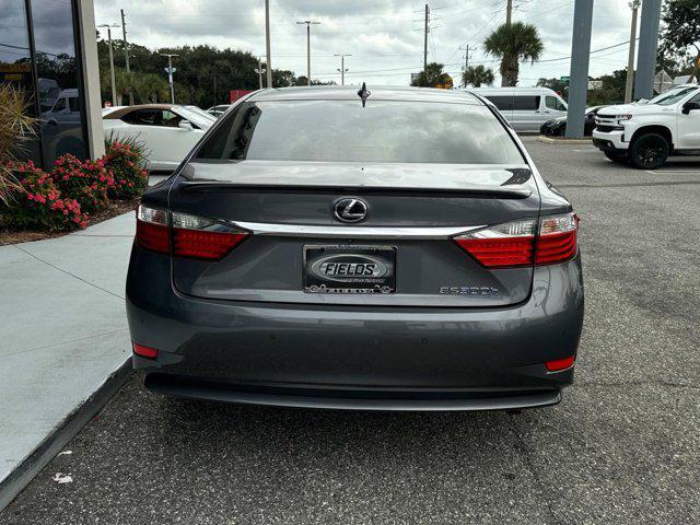 2015 lexus es 300h base