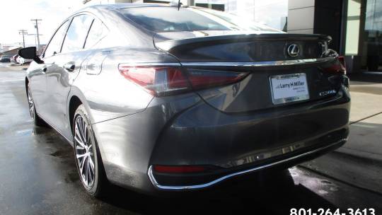 2025 Lexus ES