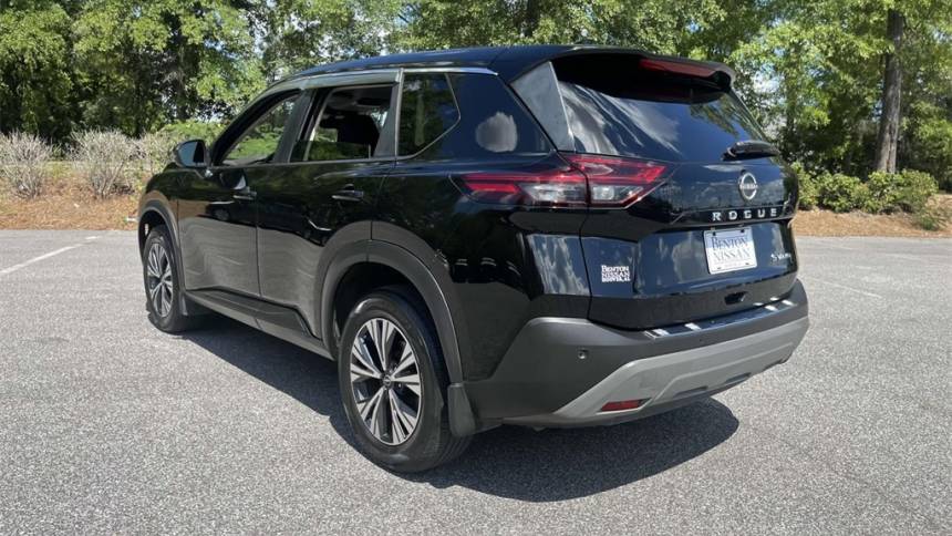 2022 nissan rogue sv