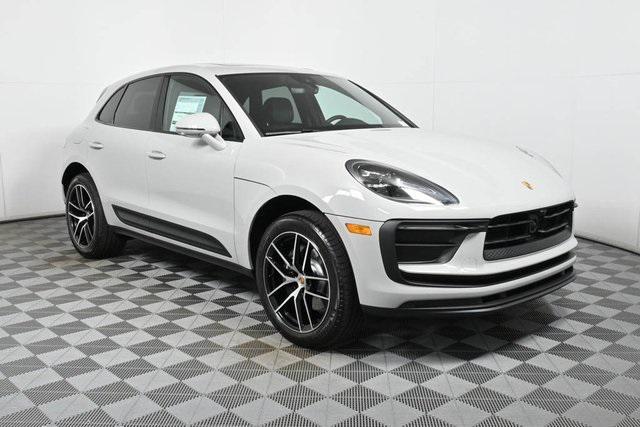2024 porsche macan base