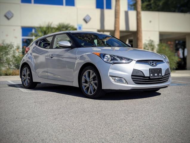 2017 hyundai veloster base