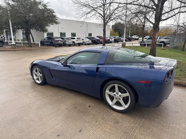 2005 chevrolet corvette base