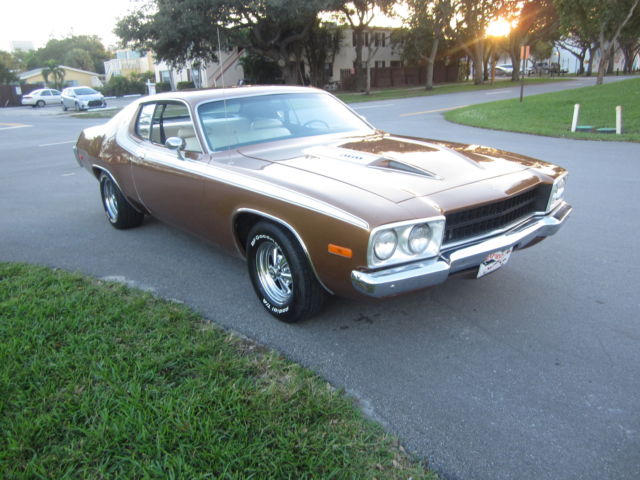 1974 plymouth roadrunner v8 360 original built sheet very nice car make offer ??