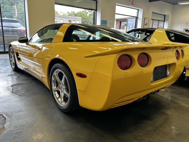 2003 chevrolet corvette base
