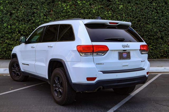 2017 jeep grand cherokee laredo