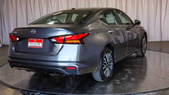 2025 Nissan Altima