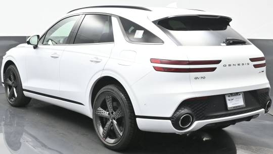 2025 Genesis GV70