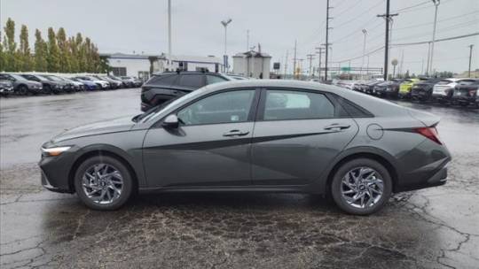 2024 Hyundai Elantra