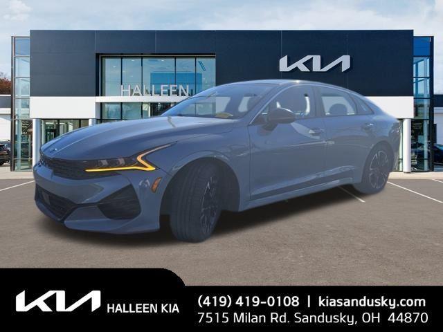 2022 kia k5 gt-line