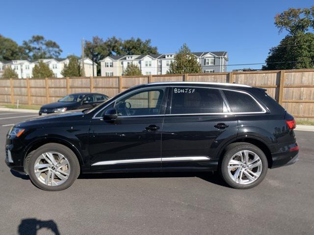 2022 audi q7 55 premium plus