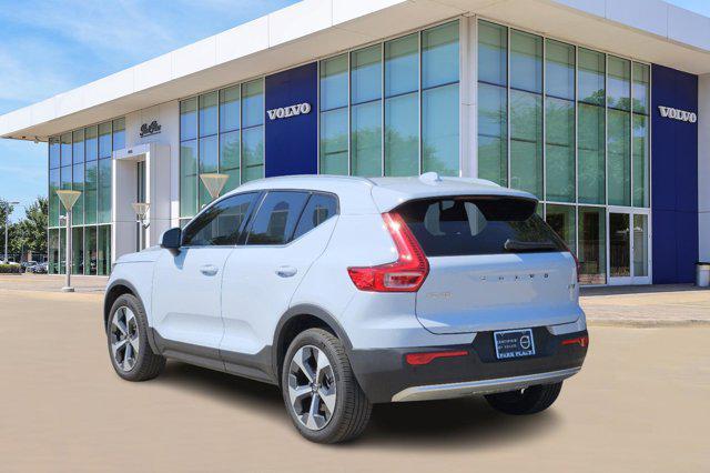 2024 volvo xc40 b5 core bright theme