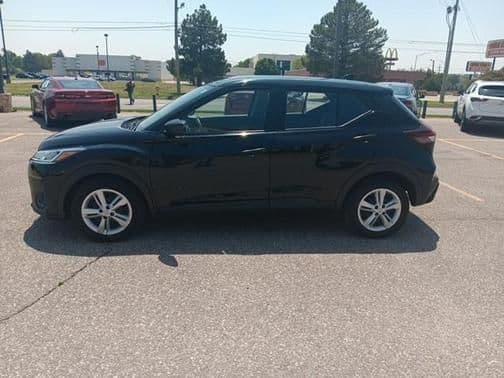 2021 nissan kicks s in hutchinson, kansas
