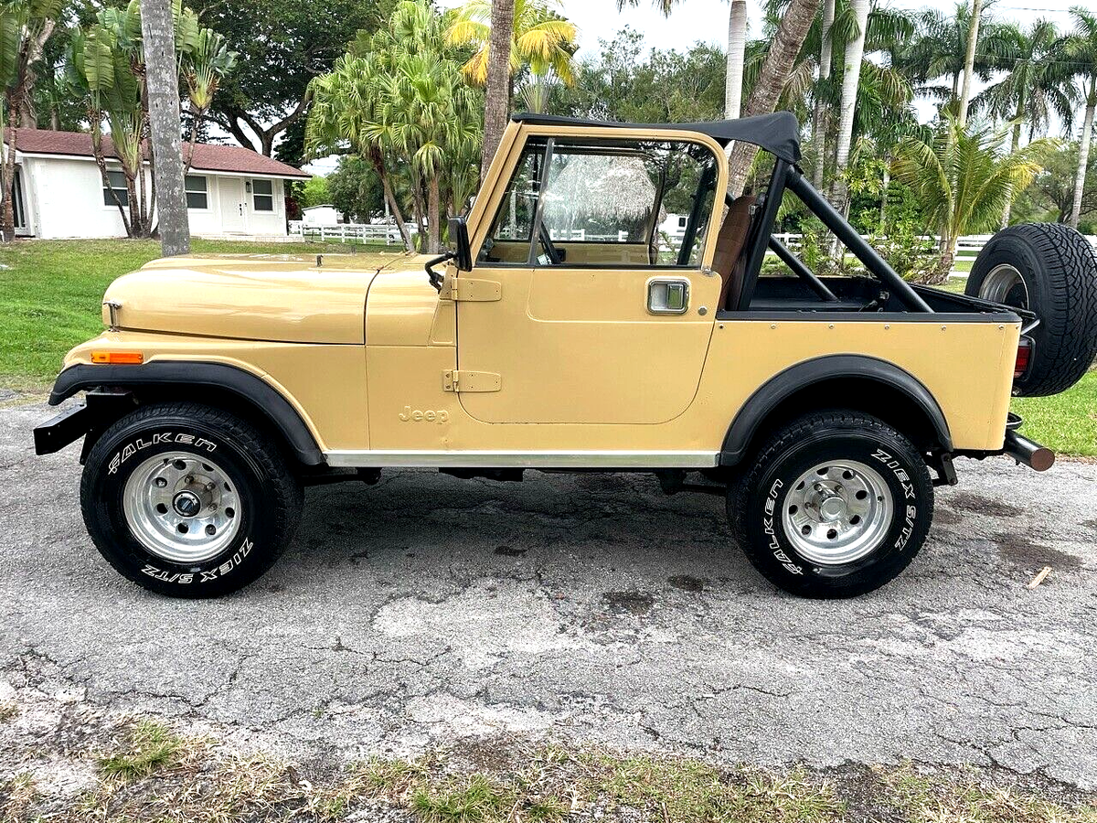 1981 jeep cj-7 that lived all its life in arizona! no rust, runs great!