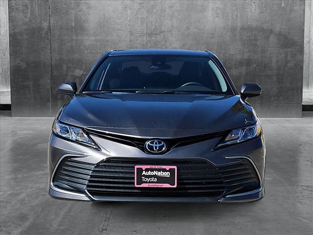 2022 toyota camry le