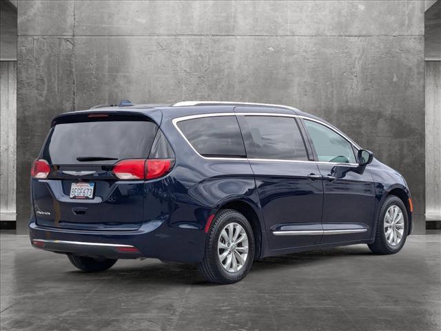 2019 chrysler pacifica touring l