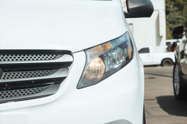 2018 mercedes-benz metris base