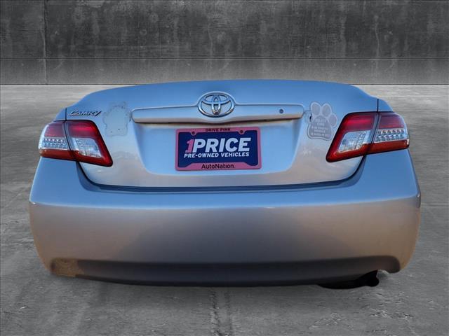 2011 toyota camry le