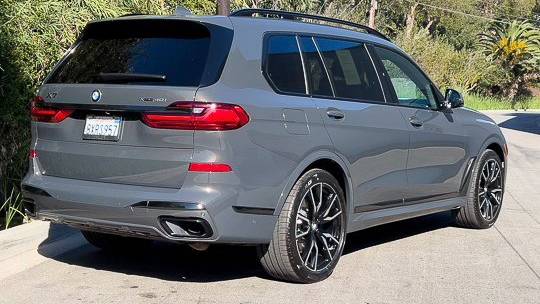 2021 BMW X7